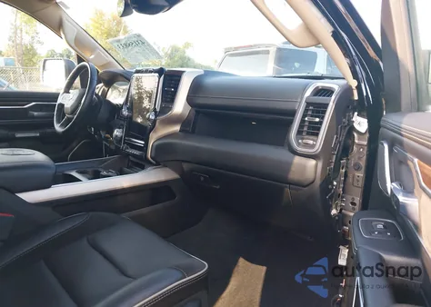 2021 Ram 1500 Laramie 4X4 5'7 Box из США, поврежденный, VIN 1C6SRFJTXMN671797